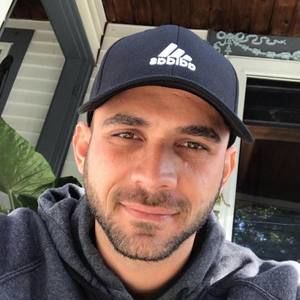 Meet your Posher, Carlos